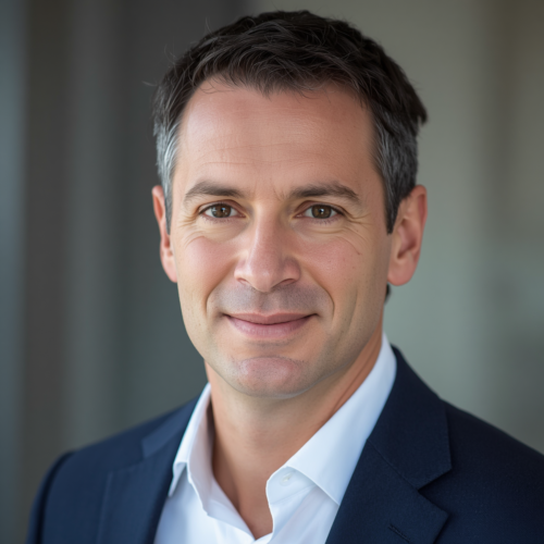 Julien M. -